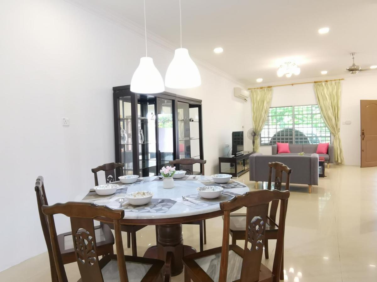 Nansang One Homestay 8Pax 4Rooms Sibu Bagian luar foto