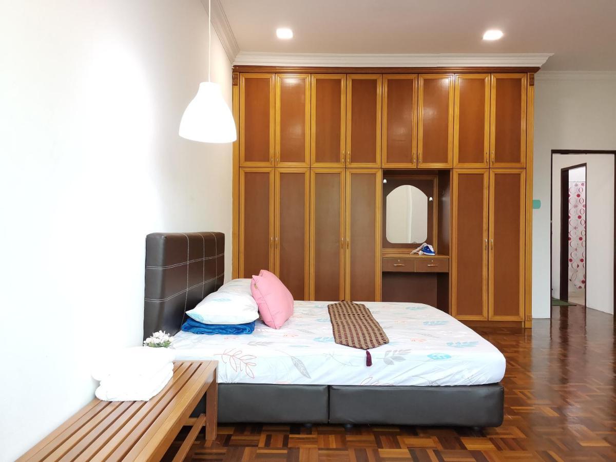 Nansang One Homestay 8Pax 4Rooms Sibu Bagian luar foto